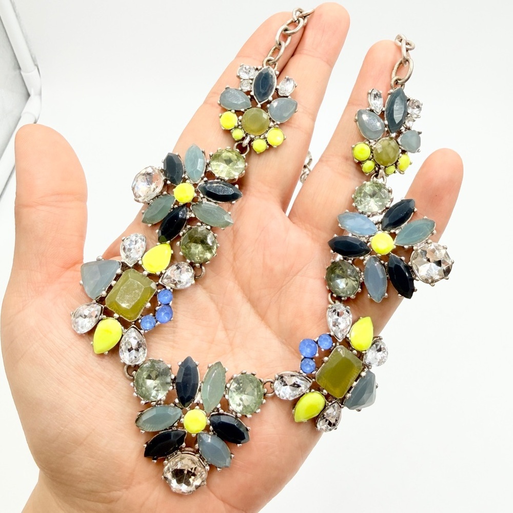 Stella & Dot Elodie Silvertone Floral Statement Necklace Rhinestone